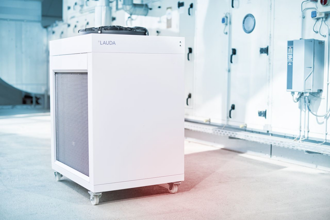 Circulation chiller ultracool from Lauda