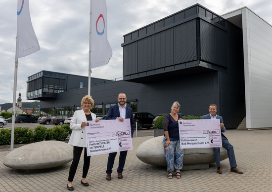 LAUDA spendet an kulturelle Vereine aus der Region.